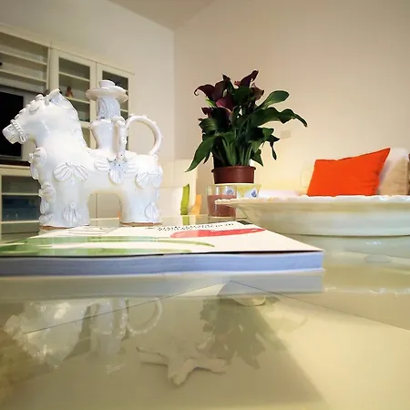 شقة A Casa Di Emy By World *